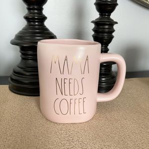 🆕Rae Dunn MAMA NEEDS COFFEE Ceramic Mug